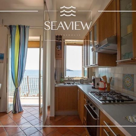 Seaview Guest House Giardini Naxos Eksteriør billede